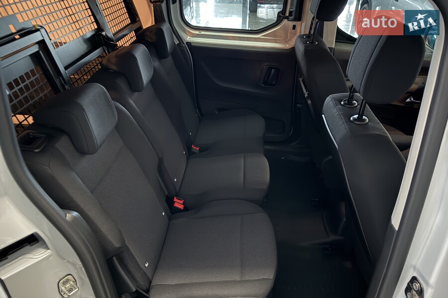 Opel Combo Cargo - фото 20