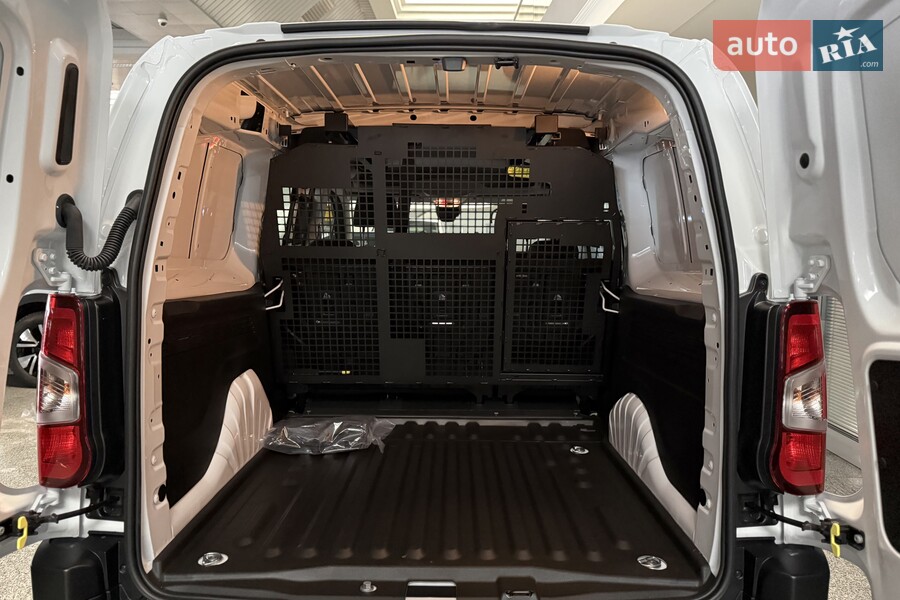 Opel Combo Cargo - фото 13