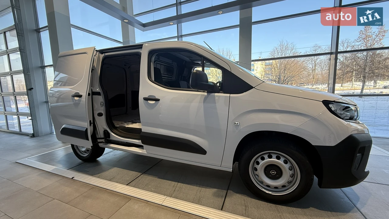 Opel Combo Cargo Base