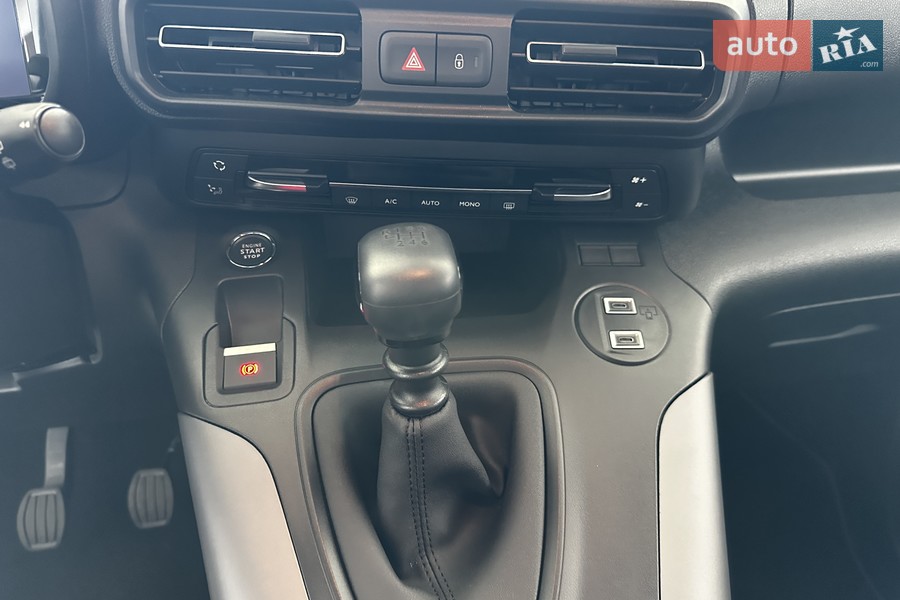 Opel Combo - фото 9