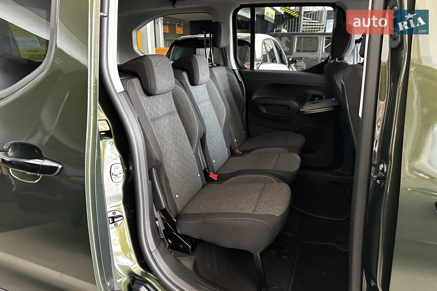 Opel Combo - фото 13