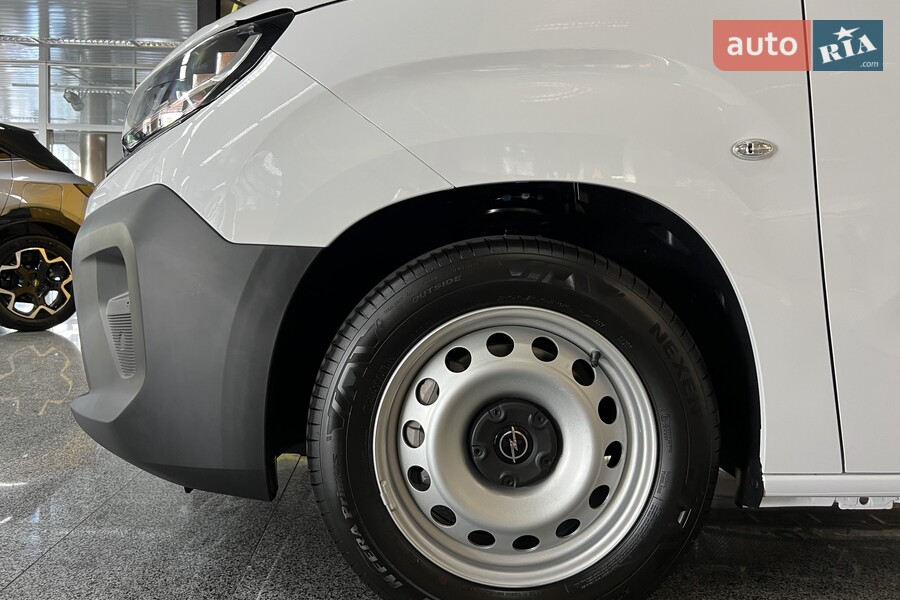 Opel Combo - фото 8
