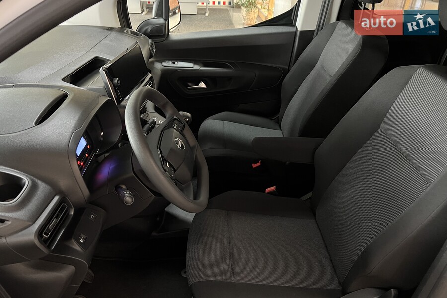 Opel Combo - фото 18