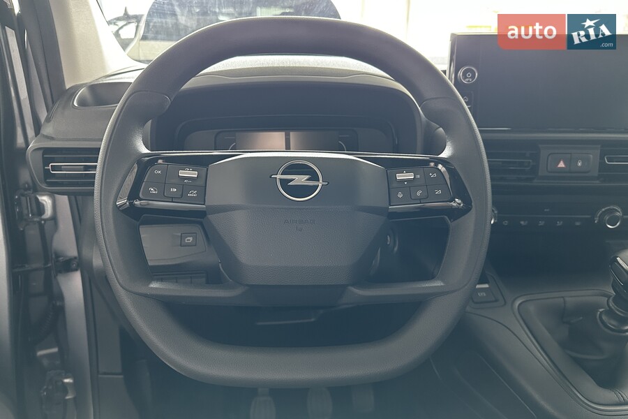 Opel Combo - фото 15