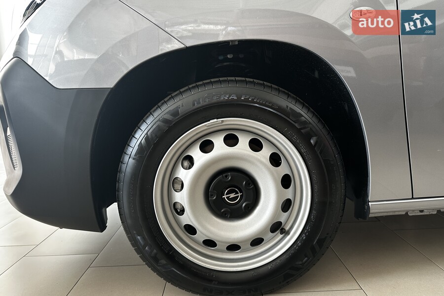 Opel Combo - фото 11