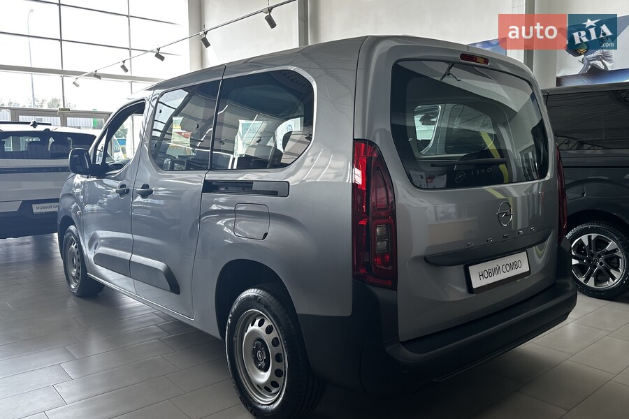 Opel Combo - фото 5