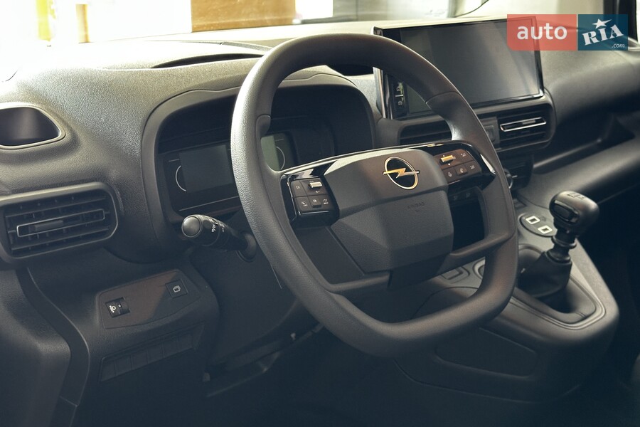 Opel Combo - фото 12
