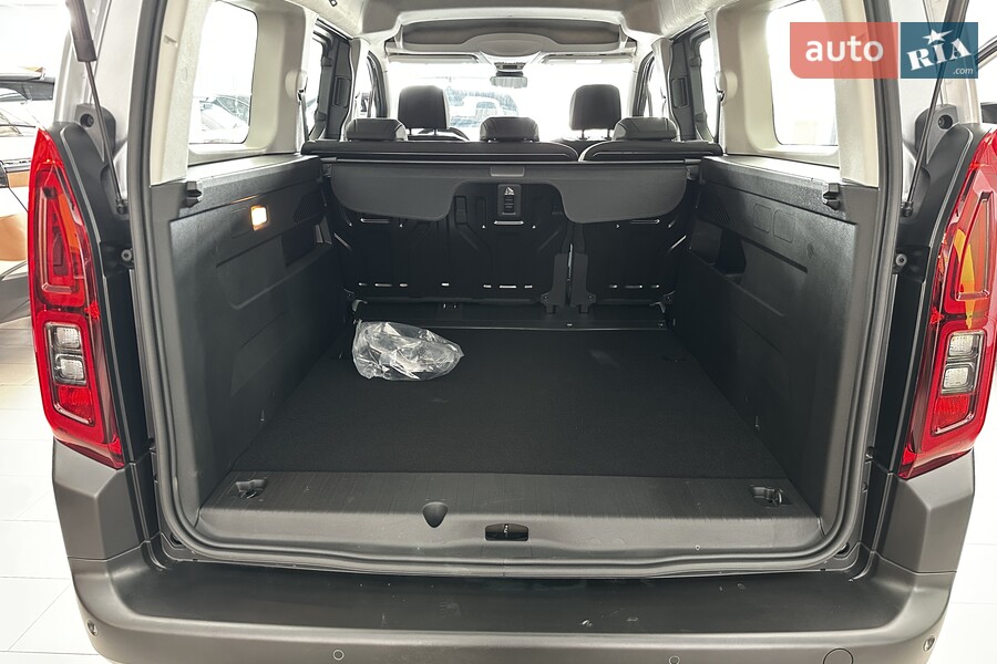 Opel Combo - фото 9