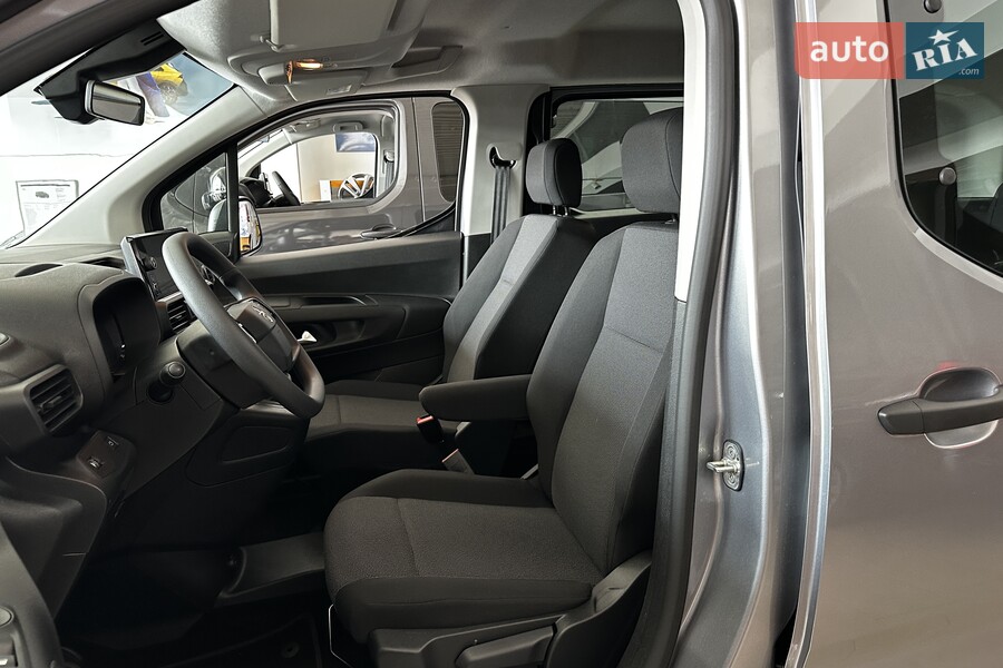 Opel Combo - фото 18