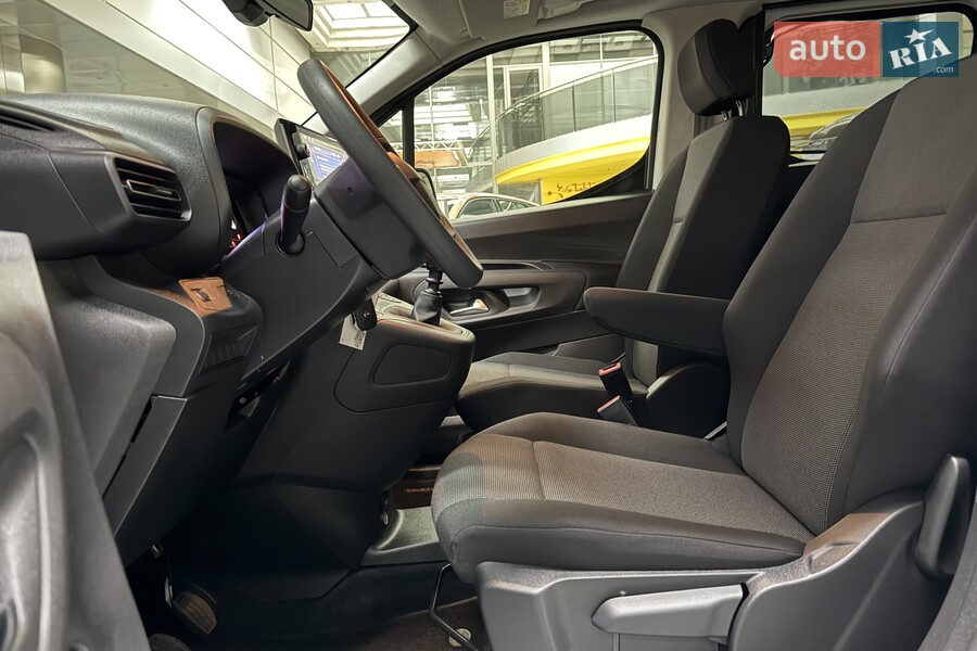 Opel Combo - фото 14