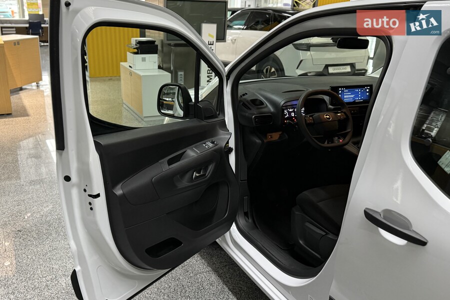 Opel Combo - фото 12