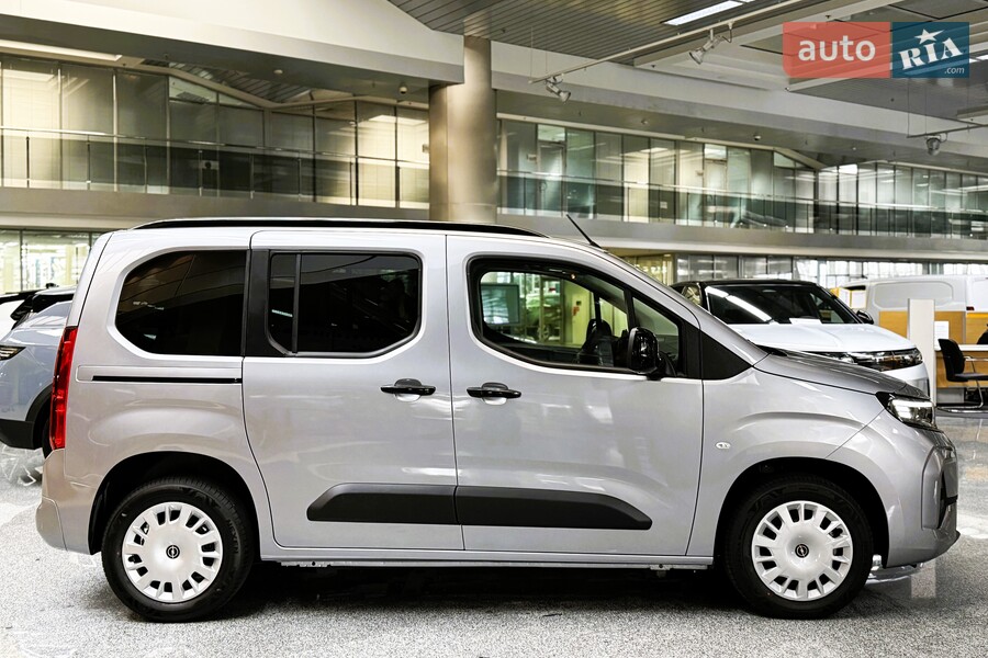 Opel Combo - фото 4