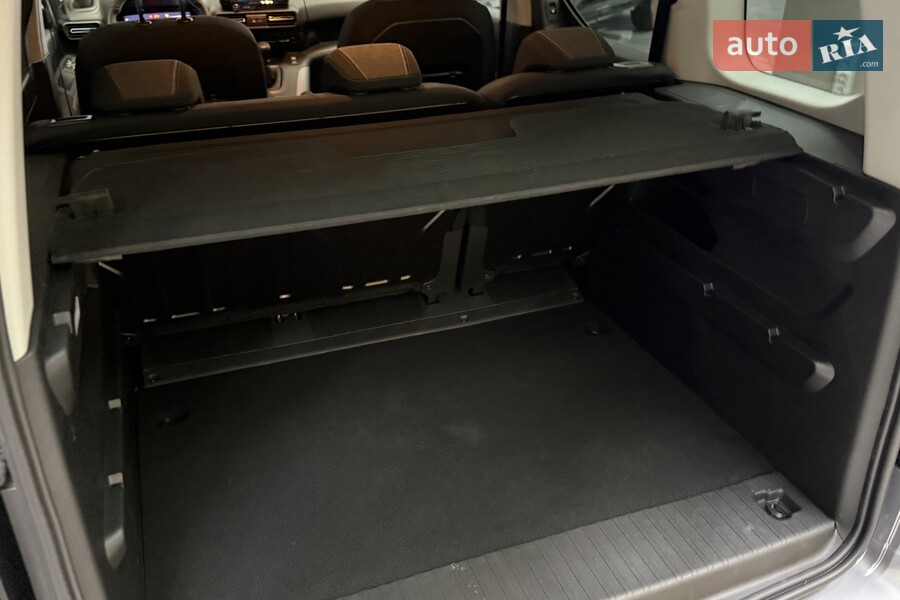 Opel Combo - фото 12