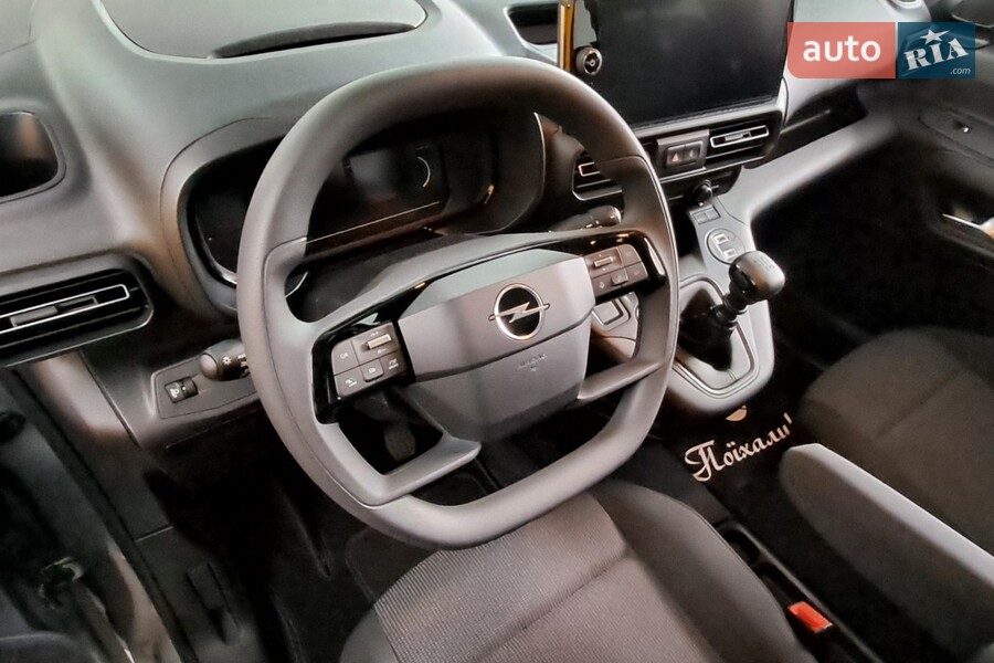 Opel Combo - фото 11