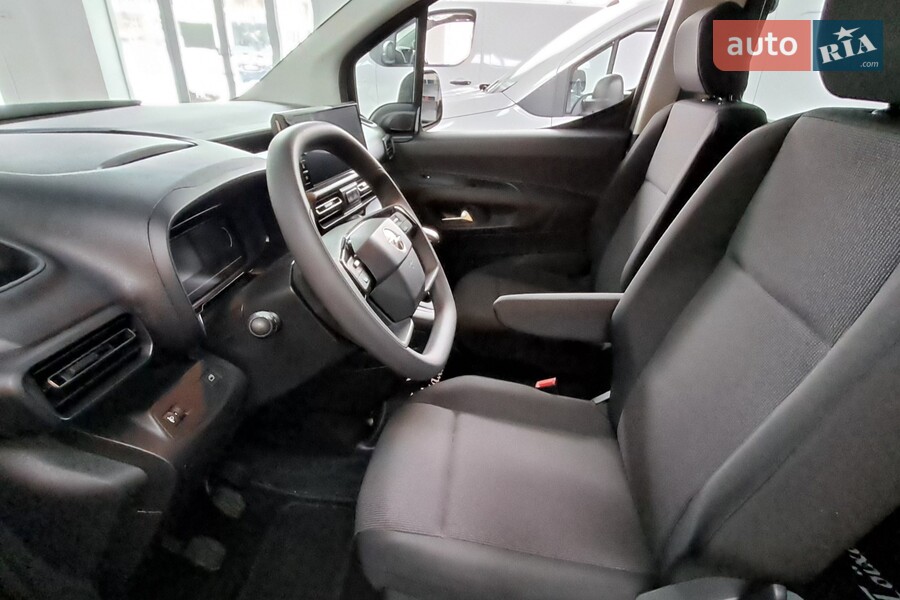 Opel Combo - фото 12