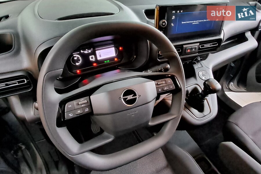 Opel Combo - фото 17