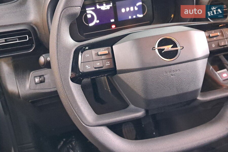 Opel Combo - фото 19