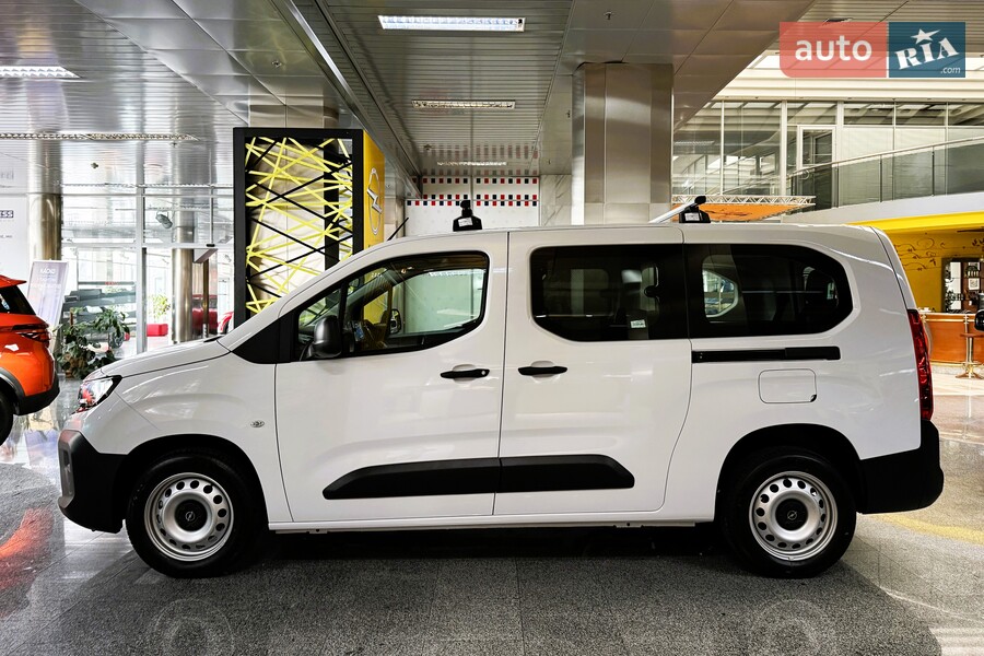 Opel Combo - фото 5