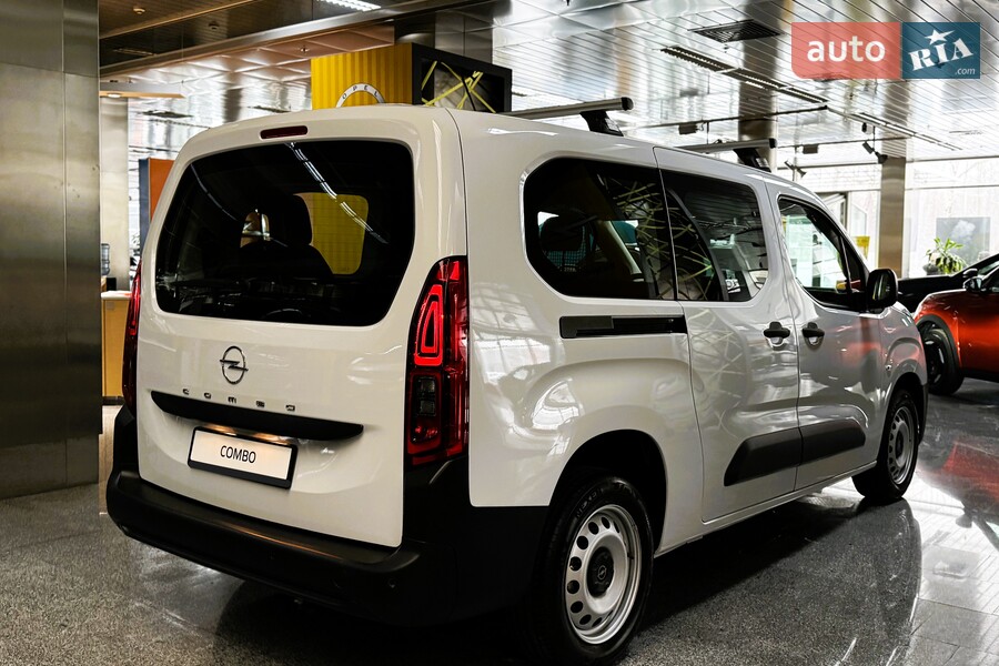 Opel Combo - фото 8