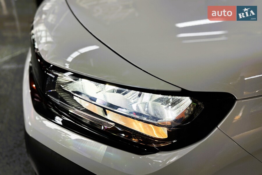 Opel Combo - фото 11