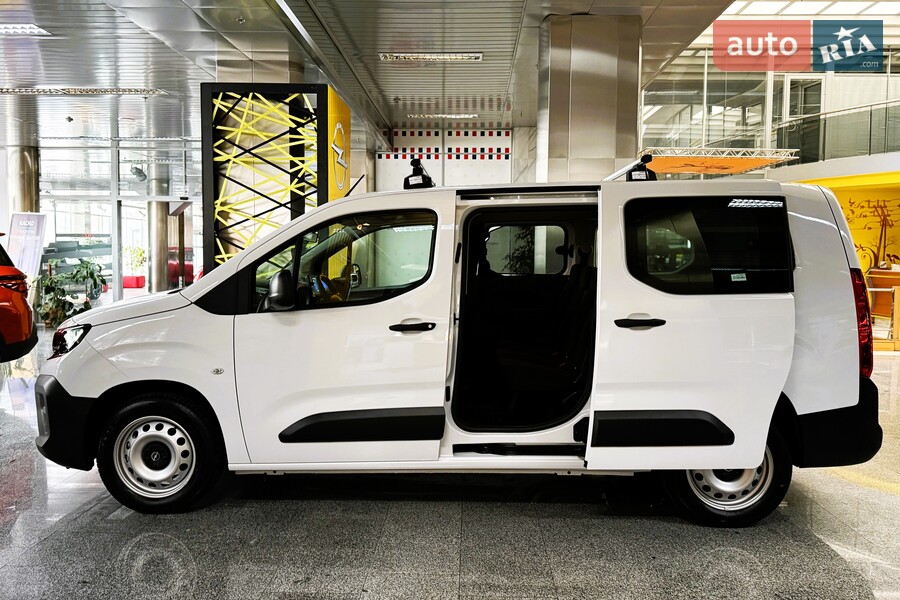 Opel Combo - фото 10