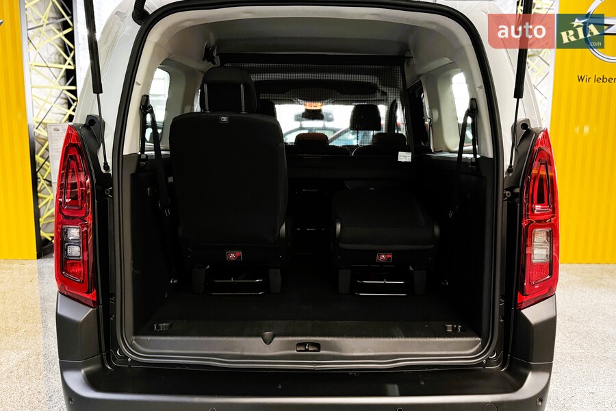 Opel Combo - фото 13