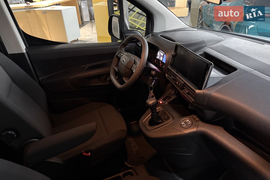 Opel Combo - фото 22