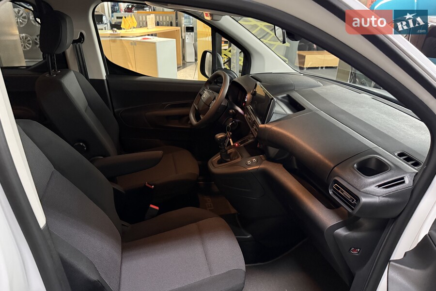 Opel Combo - фото 24