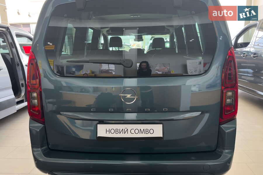 Opel Combo - фото 5