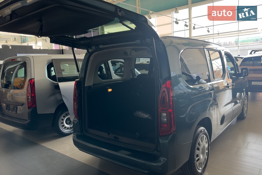 Opel Combo - фото 8