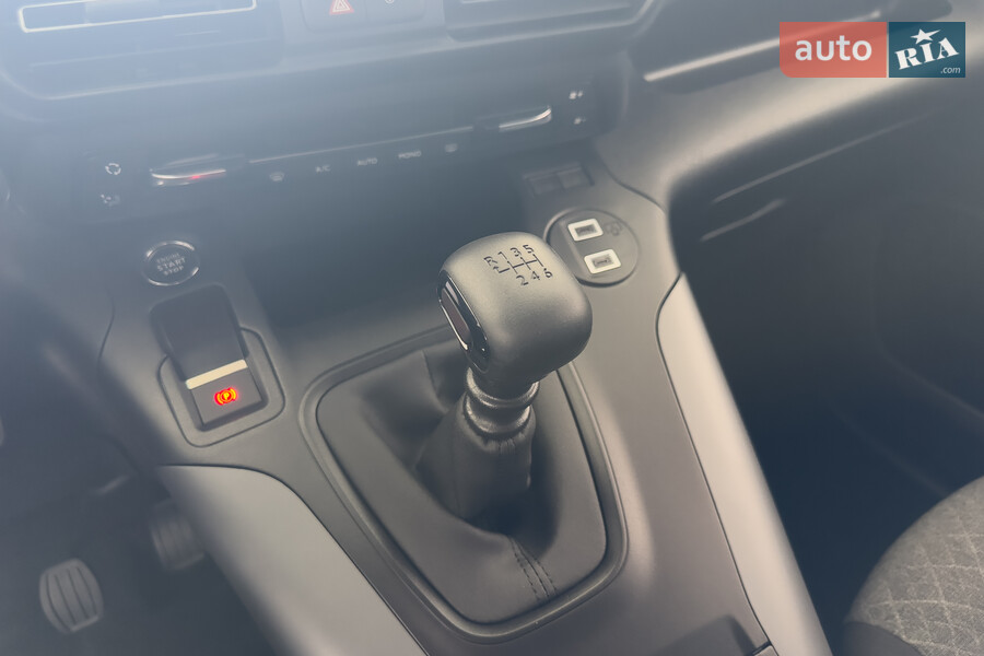 Opel Combo - фото 10