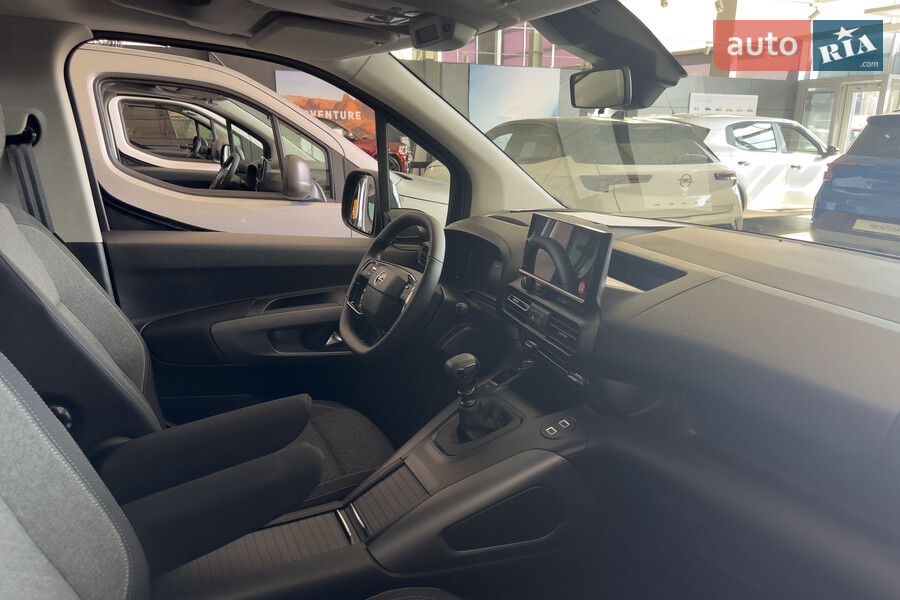 Opel Combo - фото 15