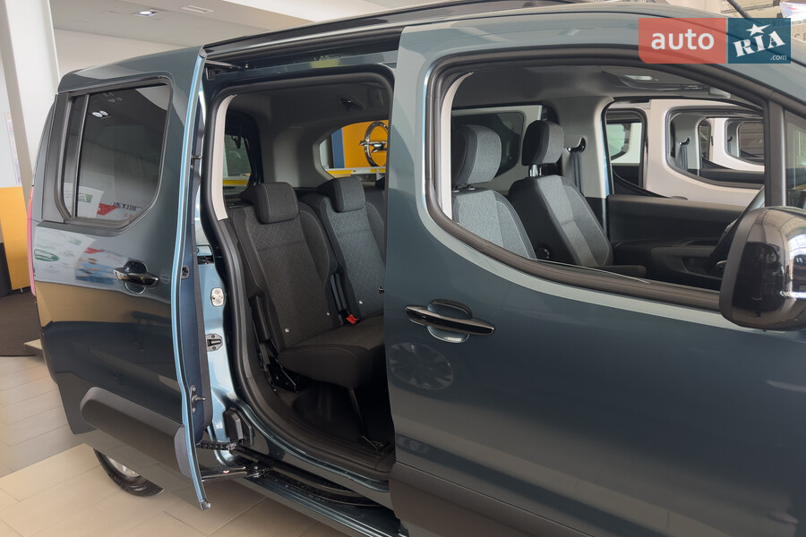 Opel Combo - фото 17