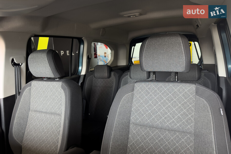 Opel Combo - фото 22