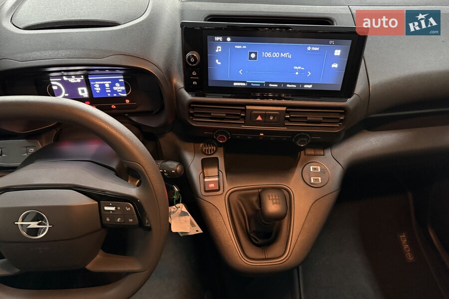 Opel Combo - фото 18