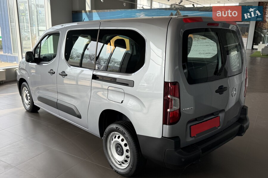 Opel Combo - фото 12