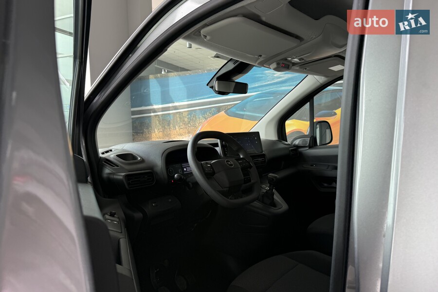 Opel Combo - фото 17