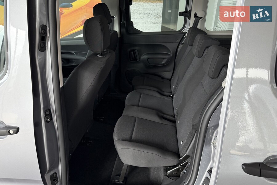 Opel Combo - фото 19