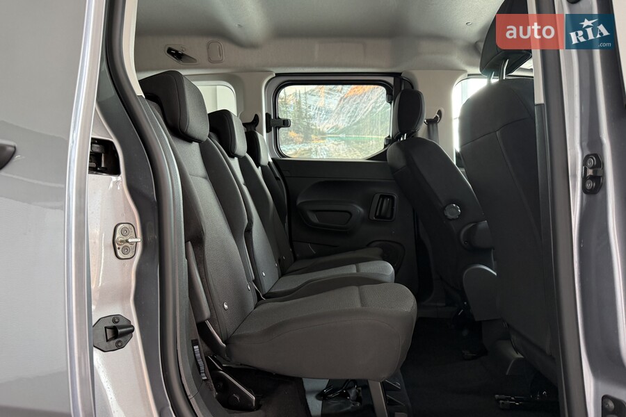 Opel Combo - фото 22