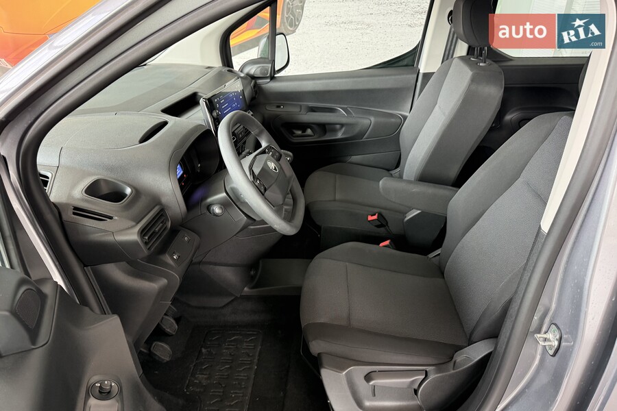 Opel Combo - фото 23