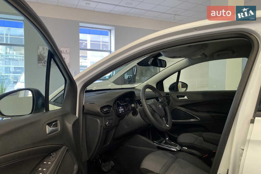 Opel Crossland - фото 18