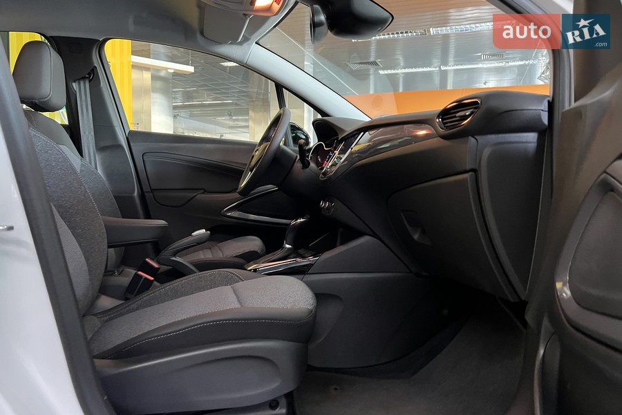 Opel Crossland - фото 19