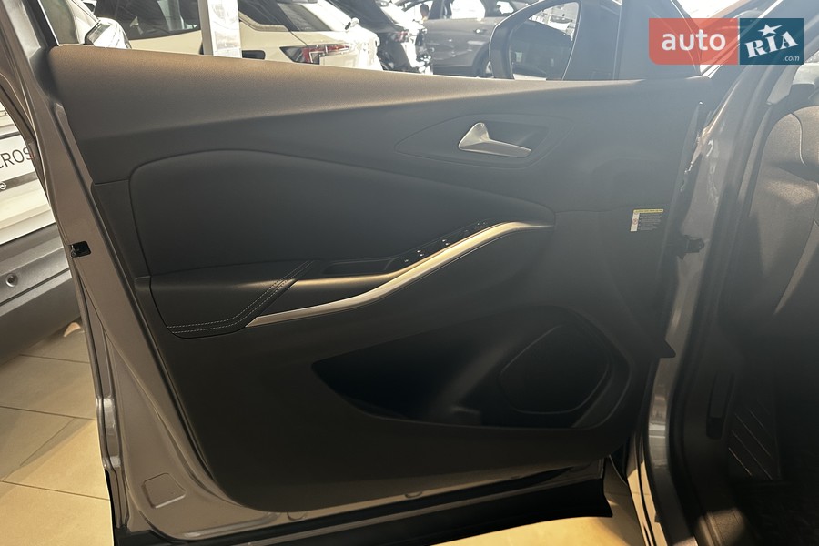 Opel Grandland - фото 12