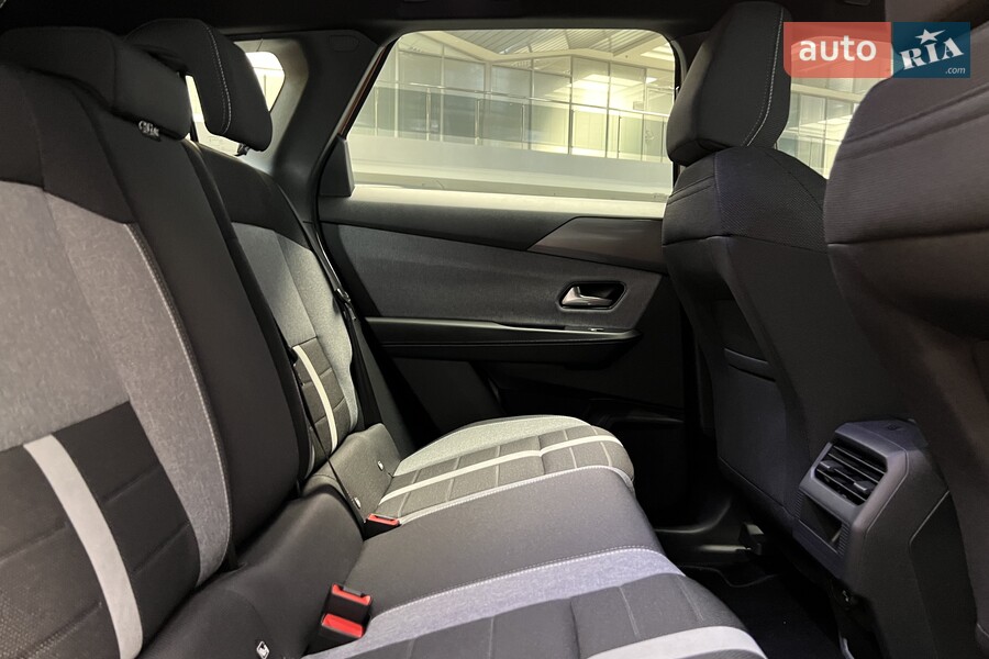 Opel Grandland - фото 17