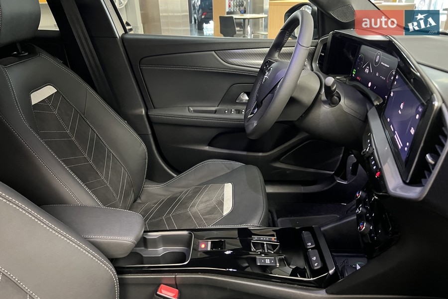 Opel Mokka-e - фото 12