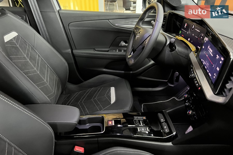 Opel Mokka-e - фото 19