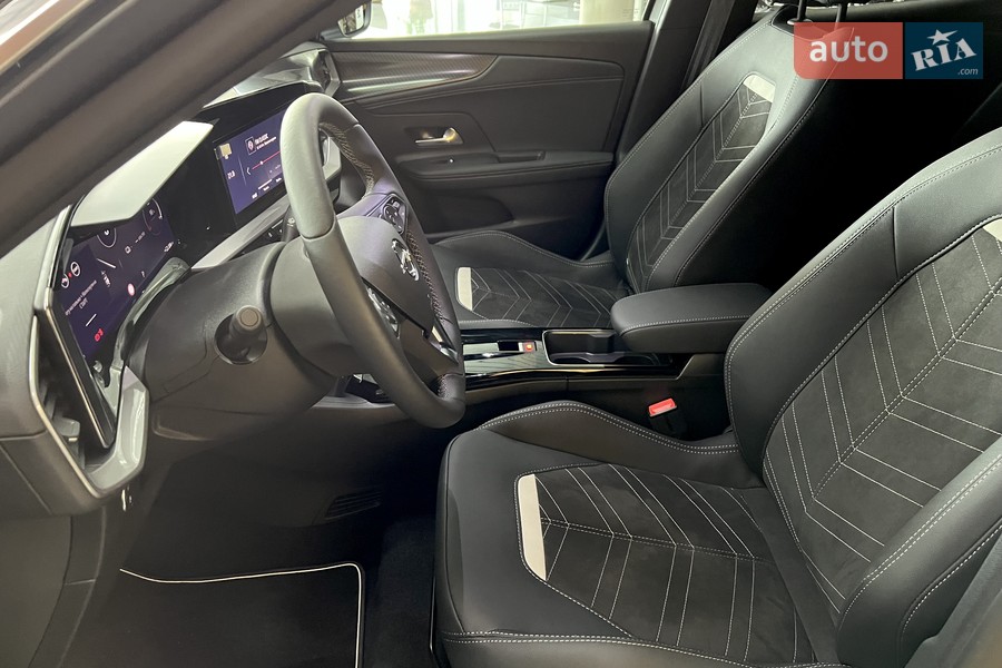 Opel Mokka-e - фото 14