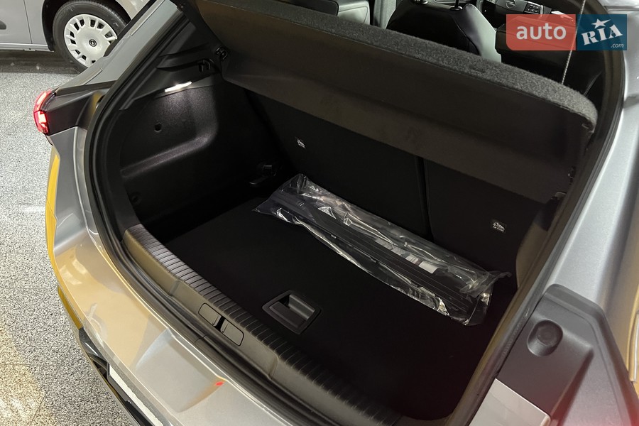 Opel Mokka - фото 17