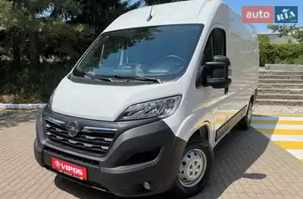Opel Movano