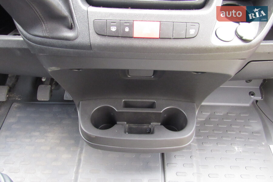 Opel Movano - фото 16